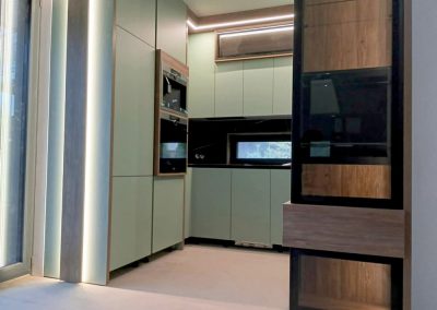 Modernaus stiliaus virtuvė